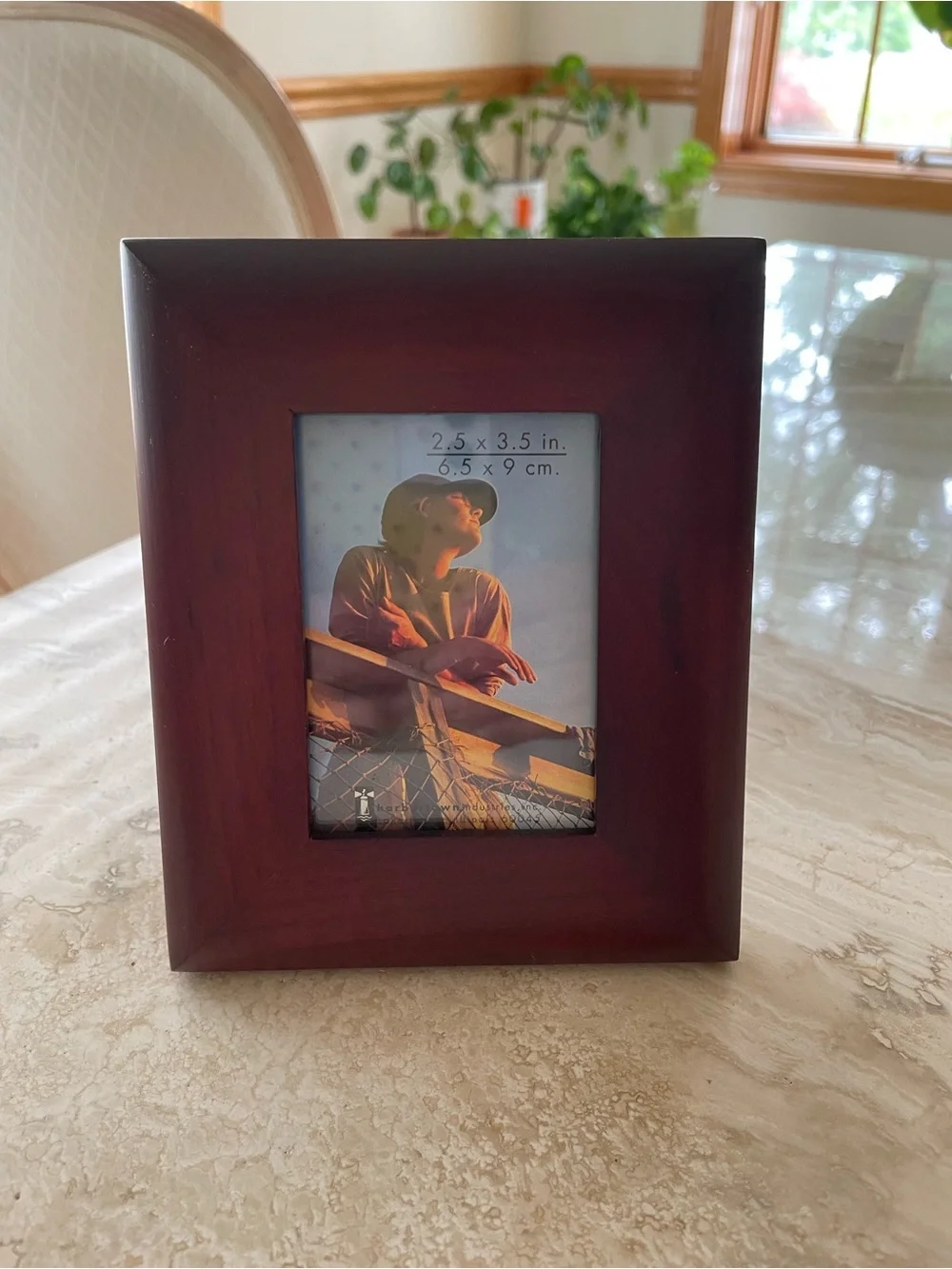 NEW Classic Wood Picture Frame - 2.5 x 3.5 in (6.5 x 9 cm)